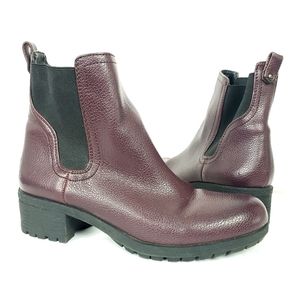 Vera Wang Burgundy Chuncky Heeled Booties